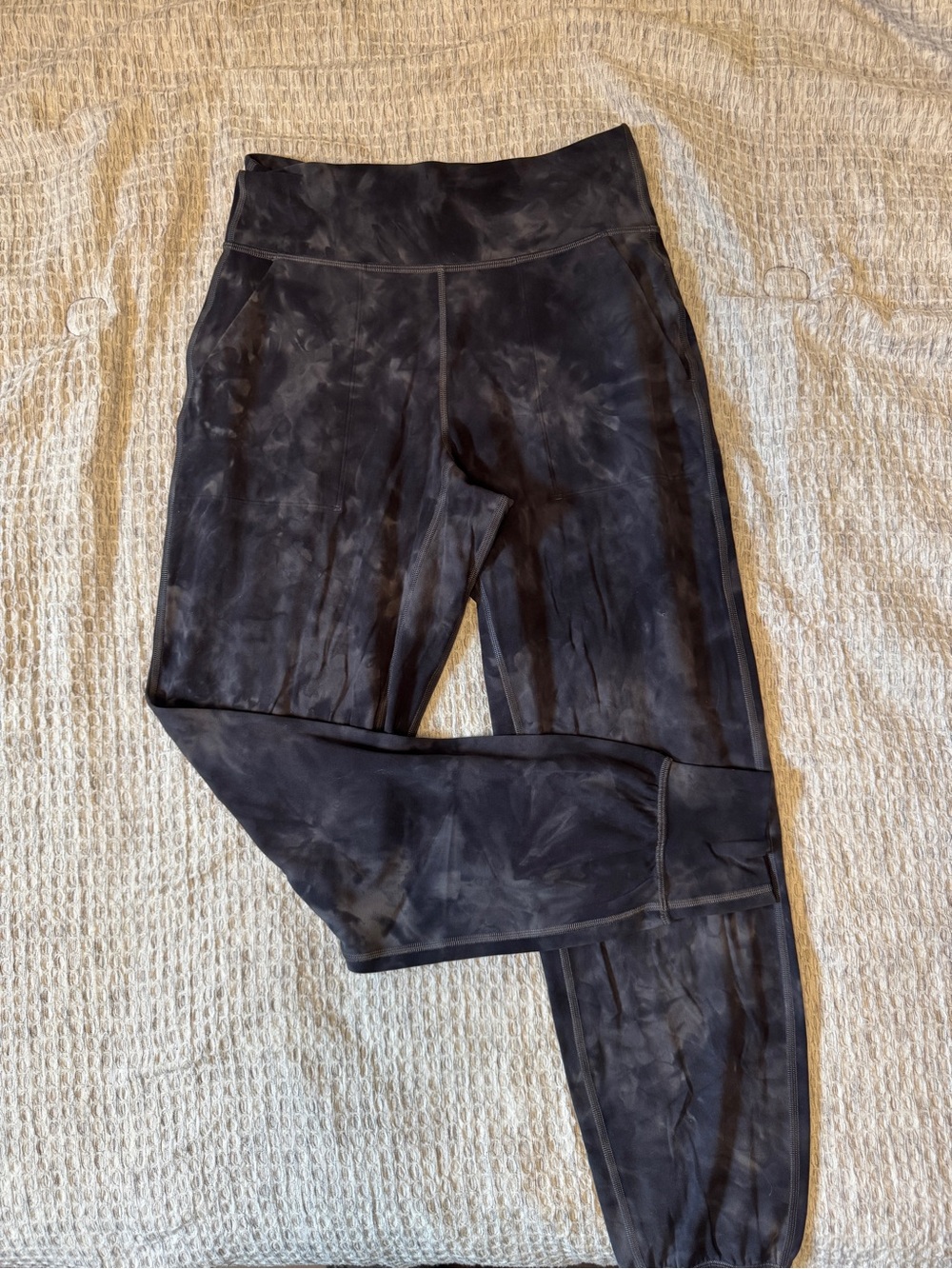 Lululemon Align joggers Size 6 Diamond Dye